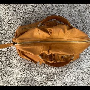 ANDREW MARC LEATHER HANDBAG